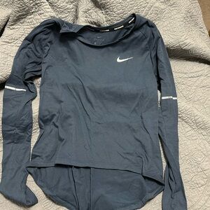 NIKE RUNNING SHIRT SIZE XS
